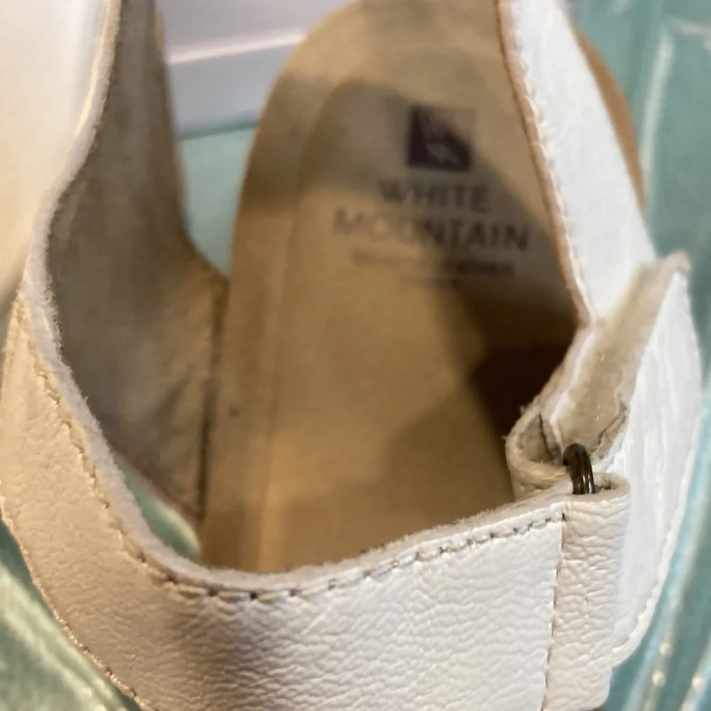WHITE size 9.5 White Mountain cork‎ heel wedge hook & loop closure comfy! Fc 2